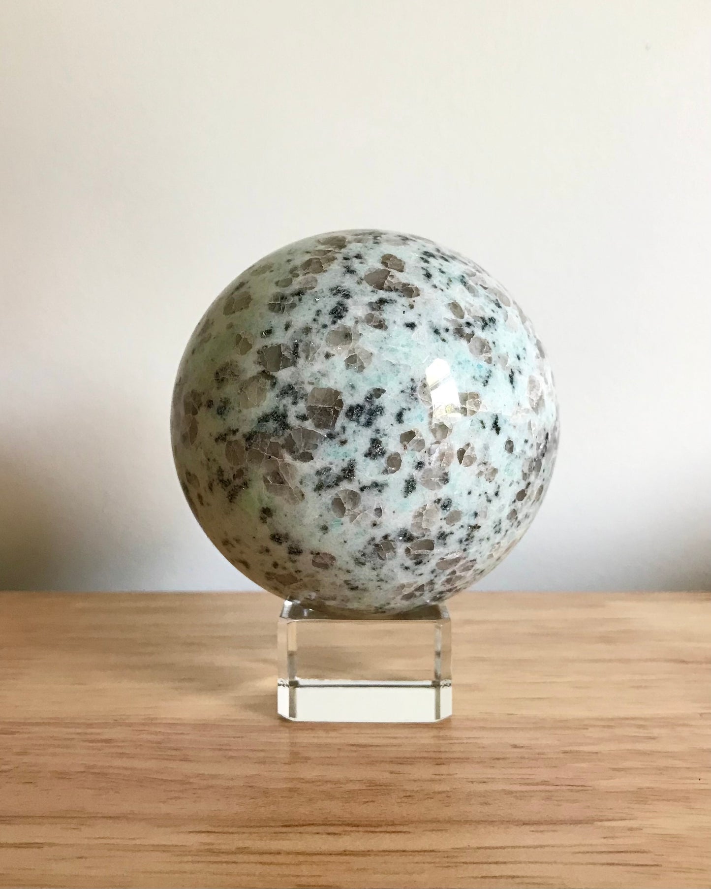 KIWI JASPER | Sphere