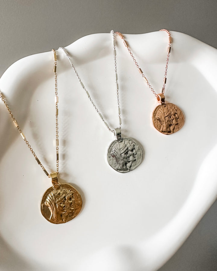 INNER STRENGTH Pendant Necklace | Gold