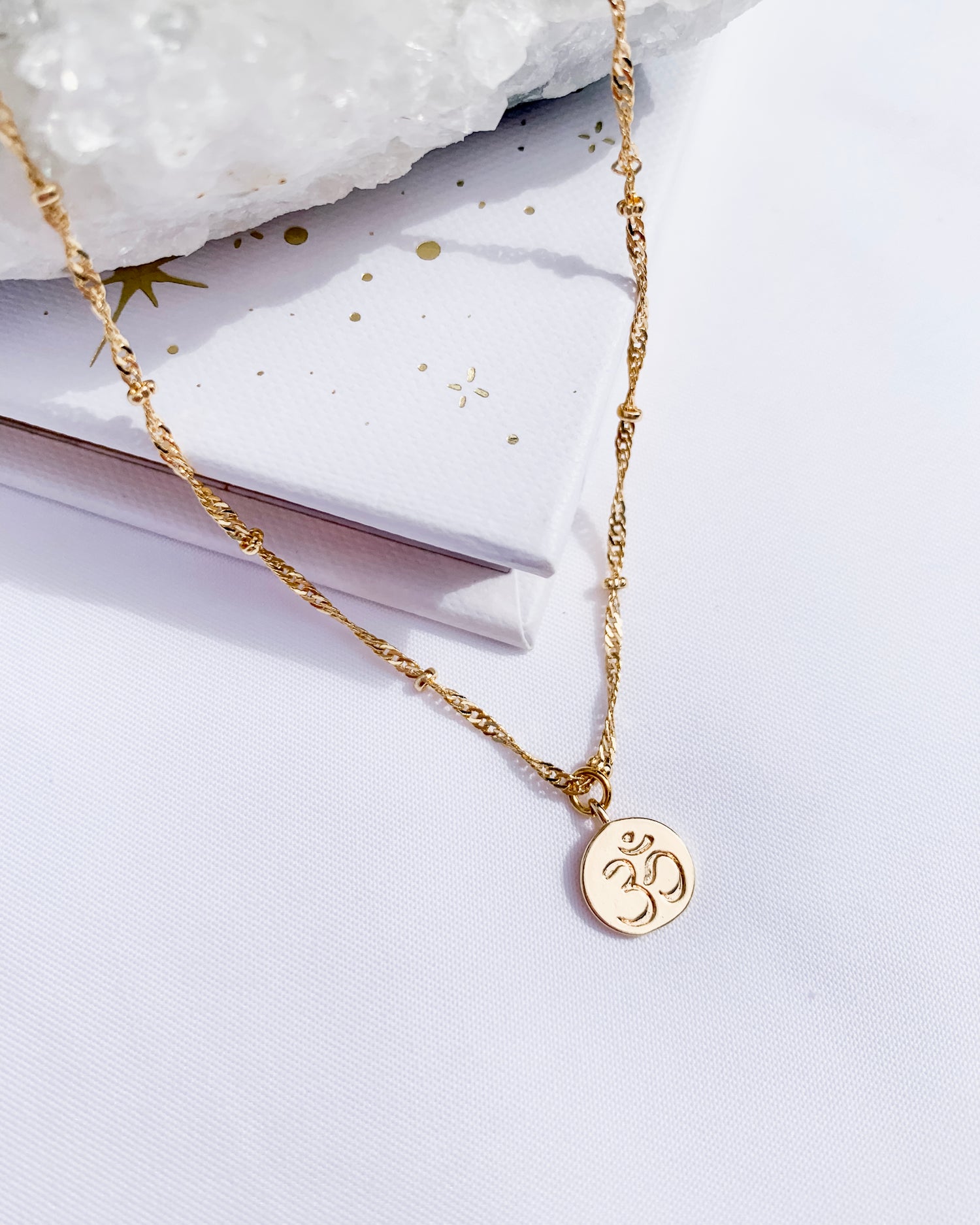 The Zen Zone Co Gold Aum Om Anklet